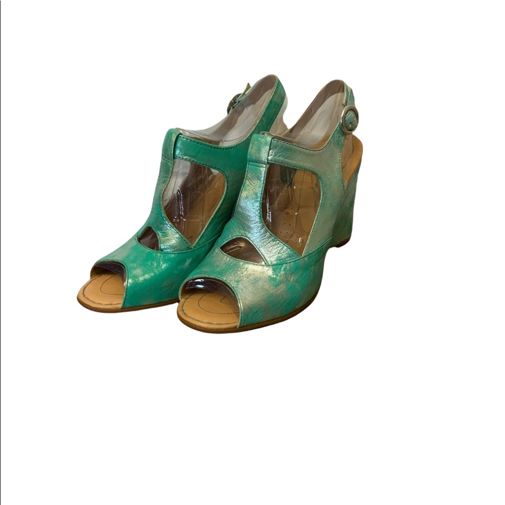 New Born Crown Caity Turquoise Metallic Leather Slingback Heel Sandals SZ 10